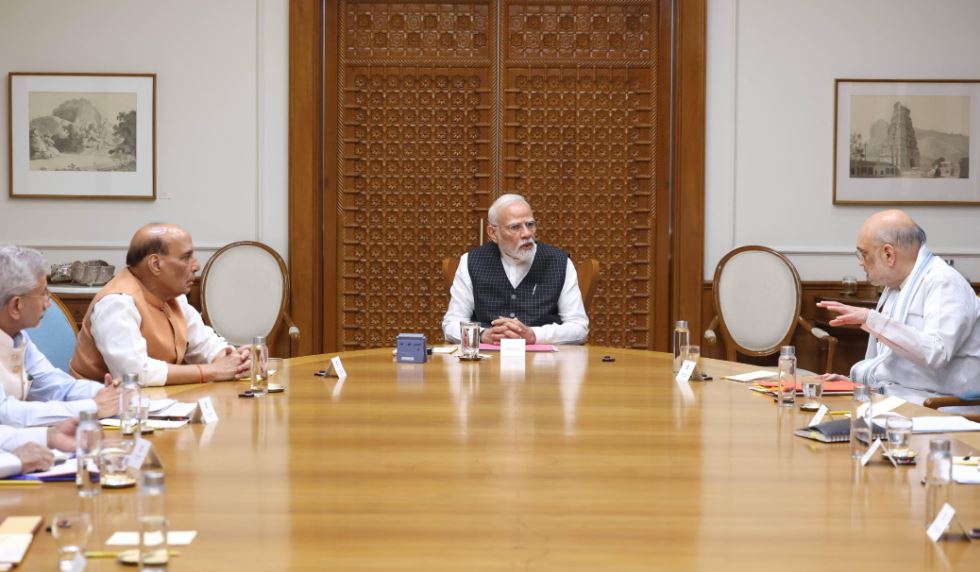 भारत ने 65 साल पुराना सिंधु जल समझौता रोका:पाकिस्तानी नागरिकों का वीजा रद्द