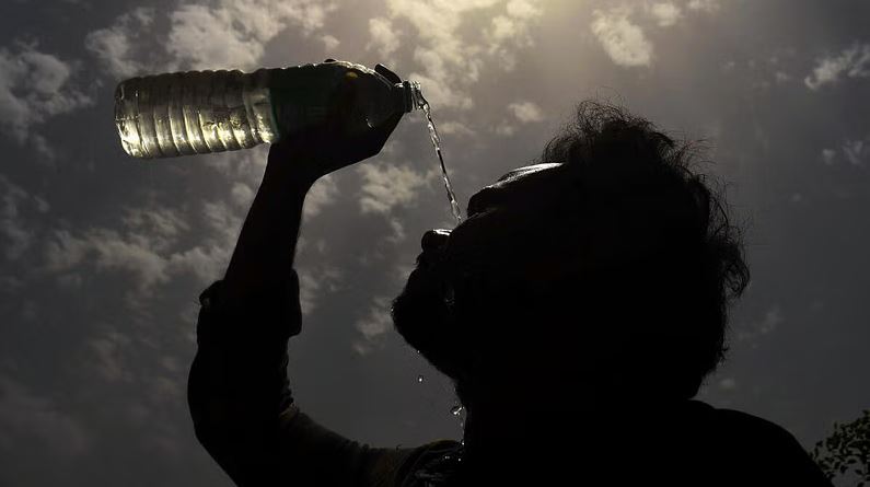 महाराष्ट्र के चंद्रपुर में पारा 45.6 डिग्री पहुंचा:देश के 7 राज्यों में हीटवेव का अलर्ट