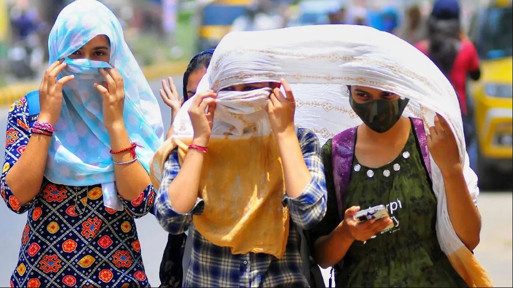 देश के 9 राज्यों में आज लू की चेतावनी:MP-राजस्थान में तापमान 44°C पार, हीटवेव का रेड अलर्ट