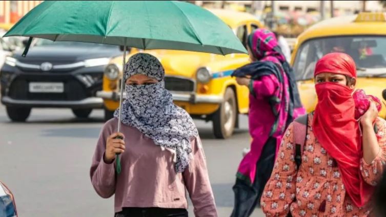गुजरात में 46 डिग्री तक पहुंचा पारा, 9 राज्यों में हीटवेव का अलर्ट