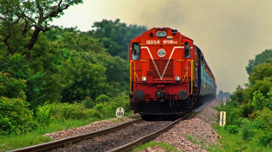 1-12 अप्रैल को मुंबई जाने वाली 334 ट्रेनें कैंसिल