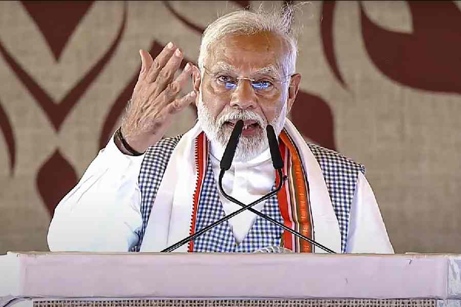 कल मुंबई दौरे पर जाएंगे पीएम नरेंद्र मोदी, WAVES कार्यक्रम का करेंगे उद्घाटन